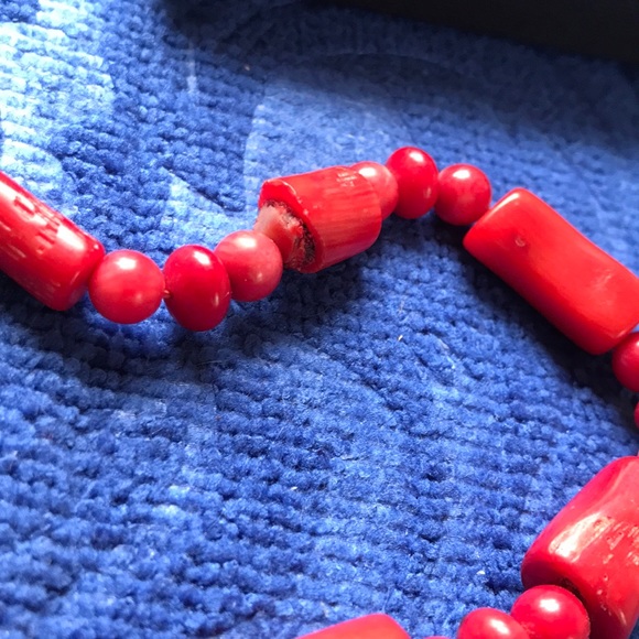 Natural coral necklace 20”